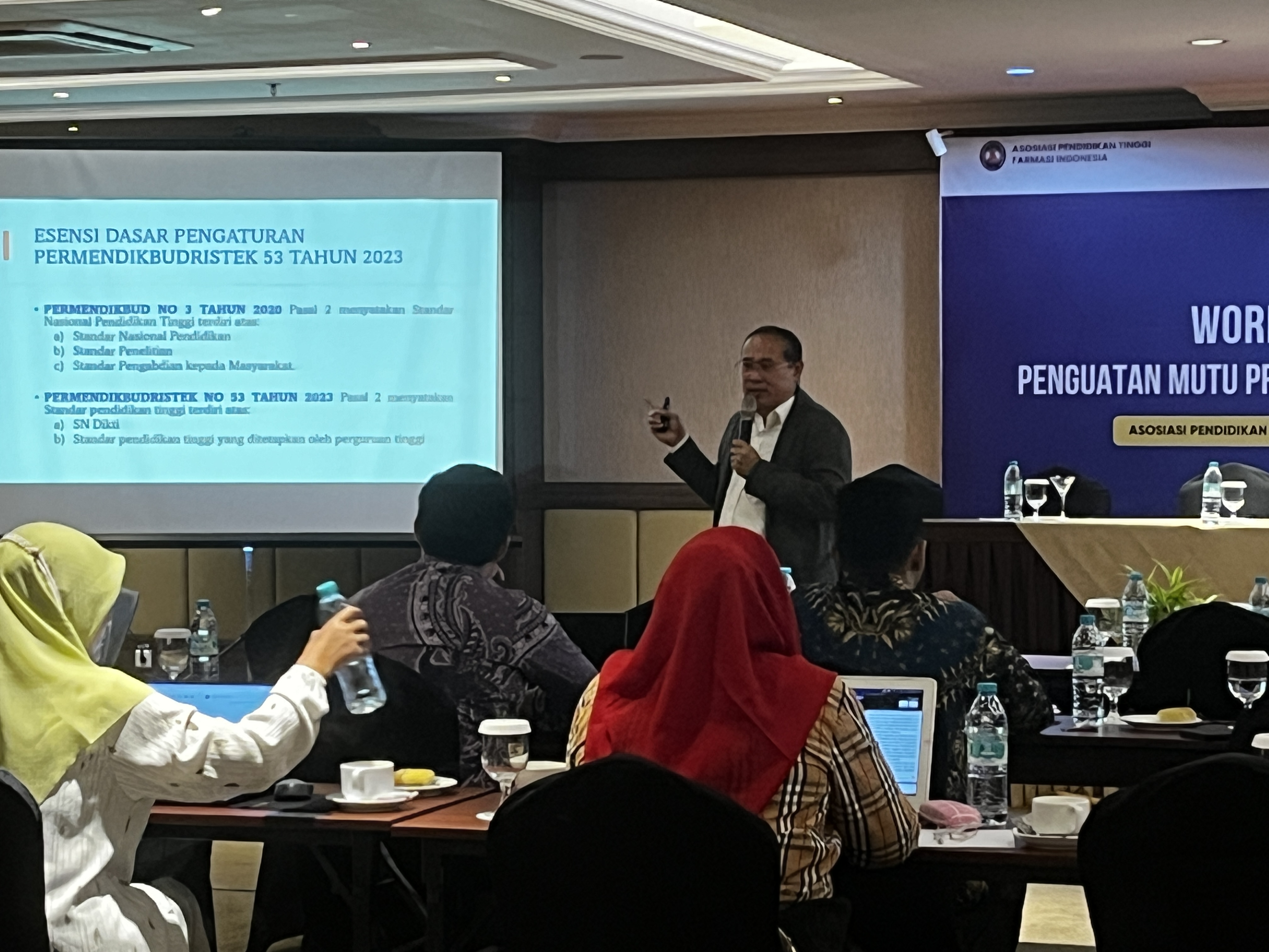 PelatihanPenguatan Mutu Program Studi yang diselenggarakan oleh Asosiasi Pendidikan Tinggi Farmasi Indonesia (APTFI)