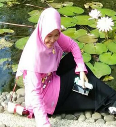 Hj. Dwi Santy Damayati, SKM., M. Kes