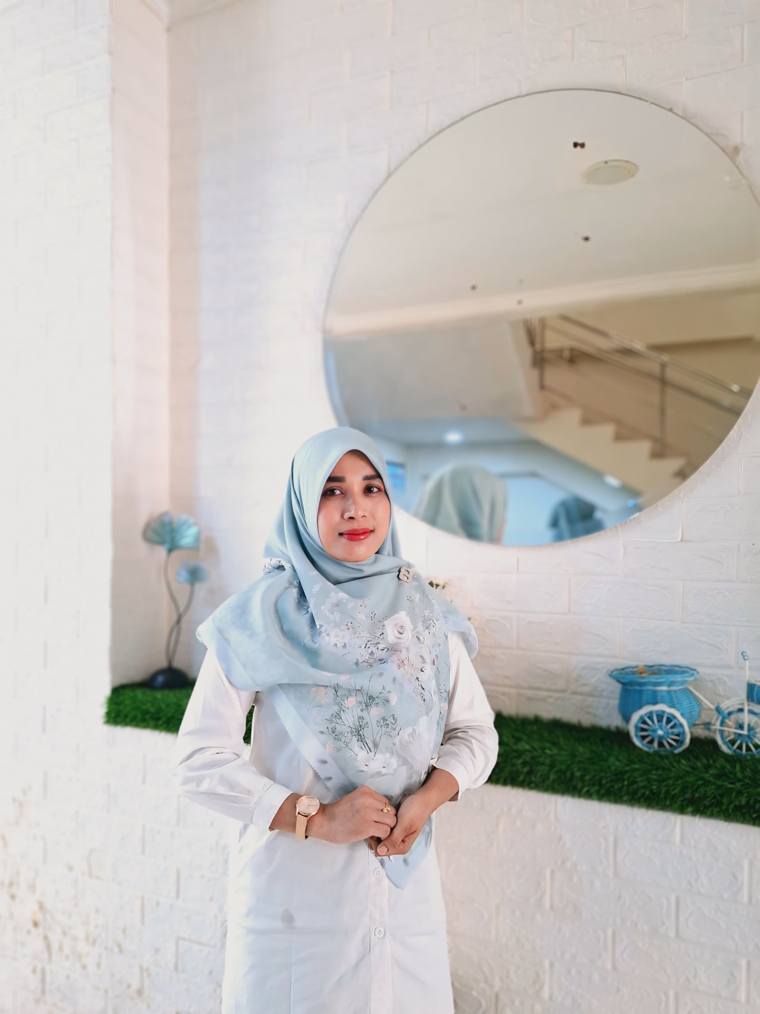 Bdn. Nurhayati, S.ST., M.Kes