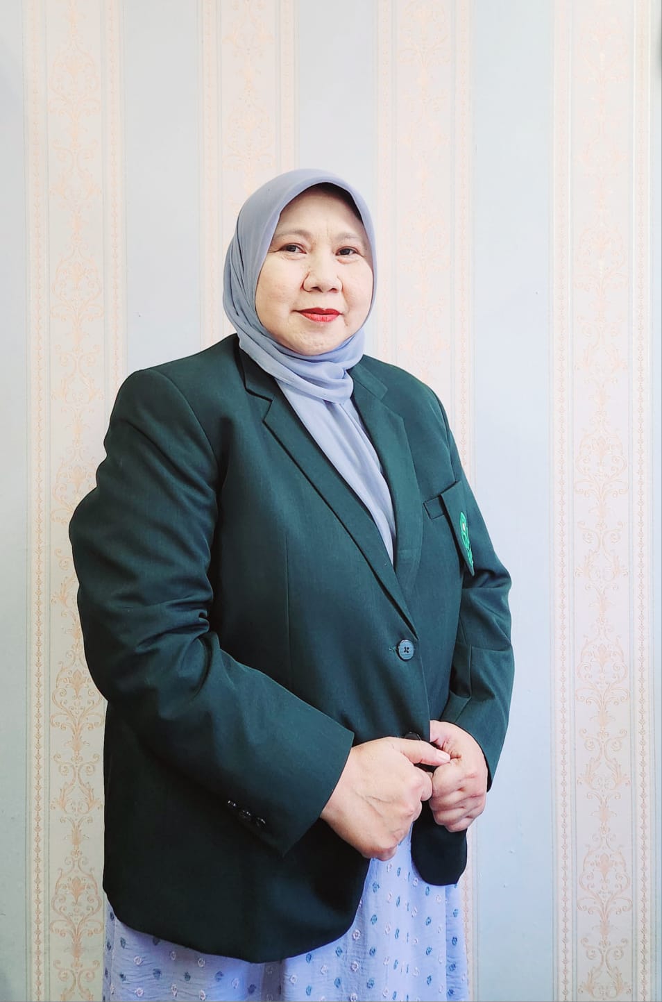 Dr. apt. Isriany Ismail, S.Si., M.Si.
